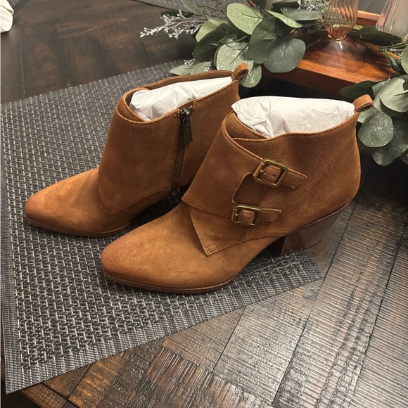 Brand New Michael Kors Loni Ankle Boots - Size 10 - Picture 3 of 5